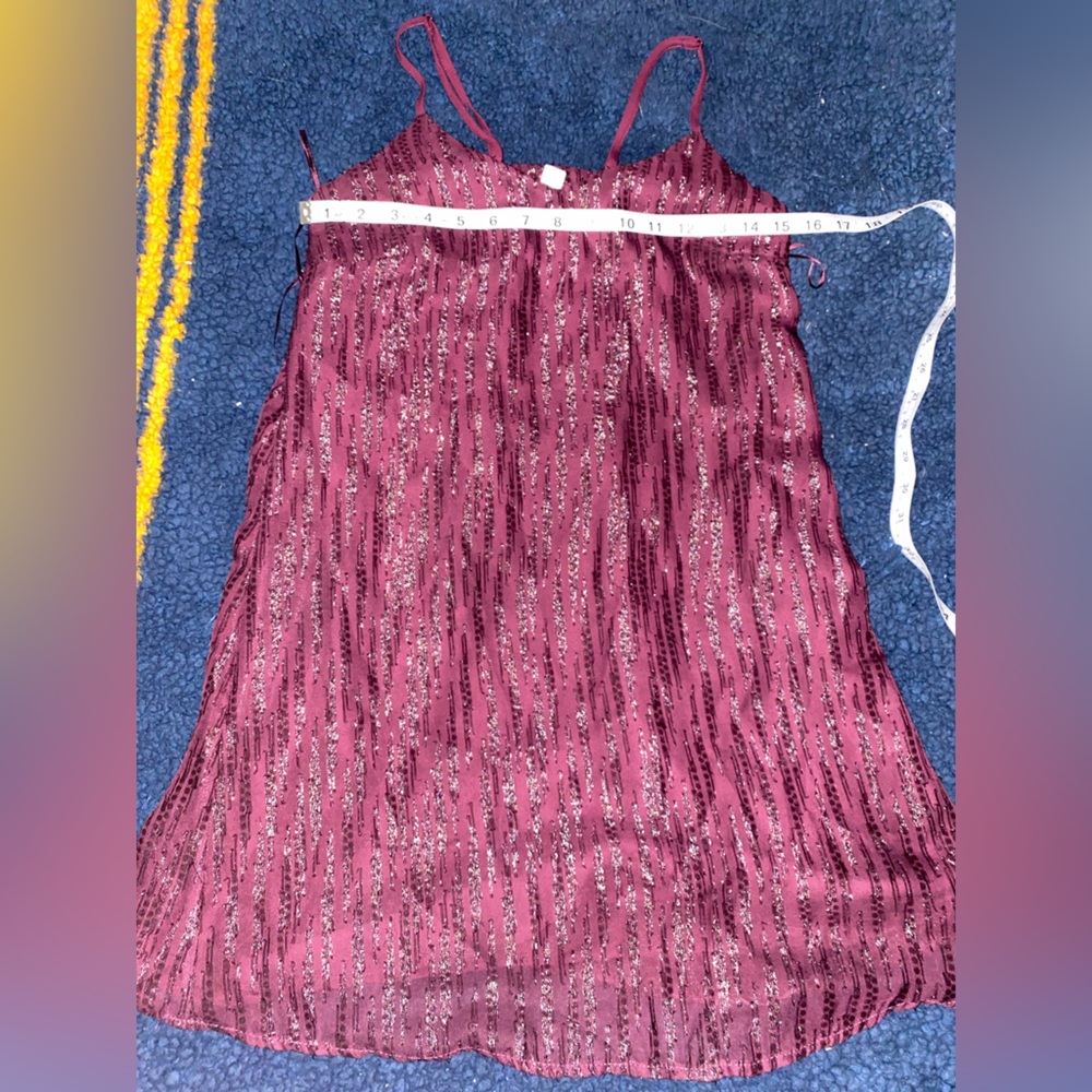 Miami wine/maroon colored cocktail dress in size women’s XS.